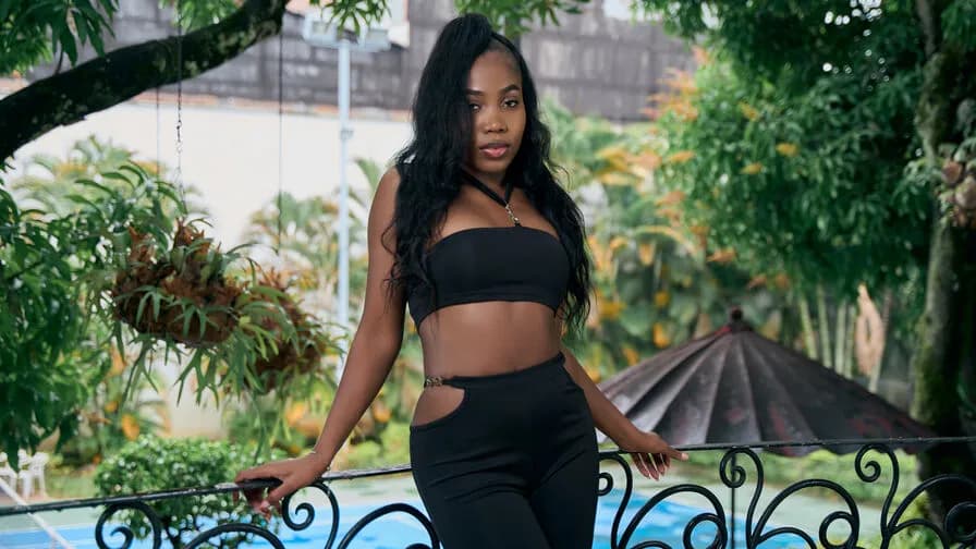 CarlieLyn - ebony cam model